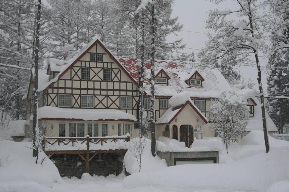 Hotel ピュアモール ミモザ Hakuba Esterno foto