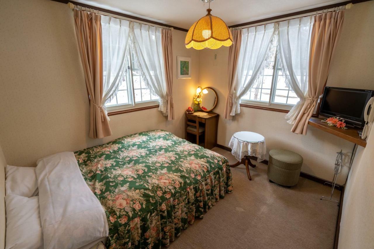 Hotel ピュアモール ミモザ Hakuba Esterno foto