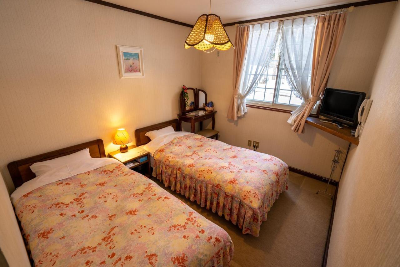 Hotel ピュアモール ミモザ Hakuba Esterno foto